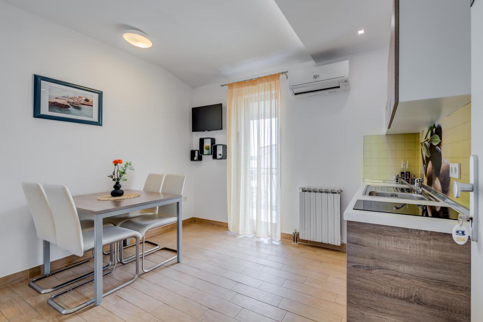 Apartments G Трогір Номер фото
